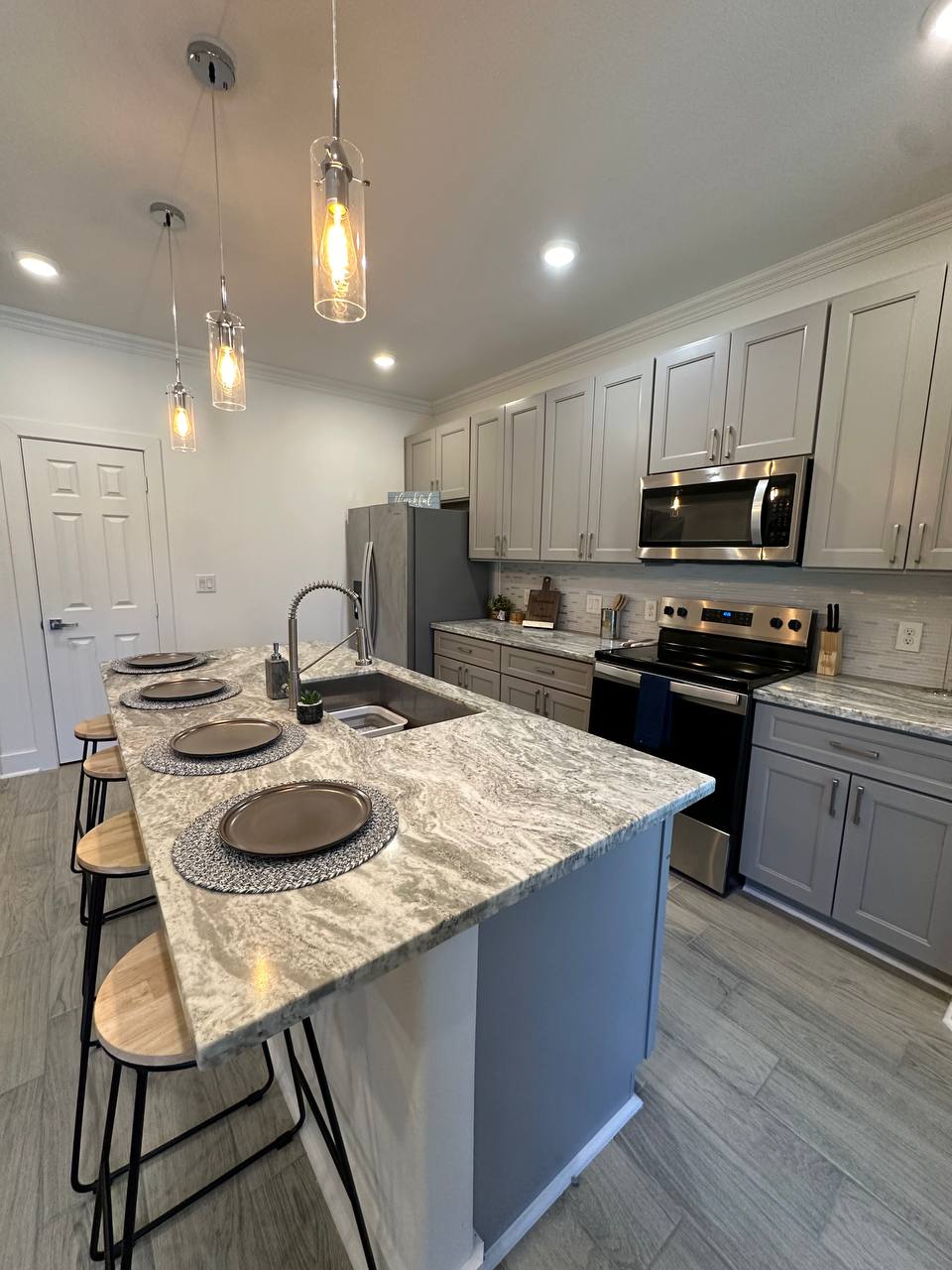 Modern kitchen with appliances included
